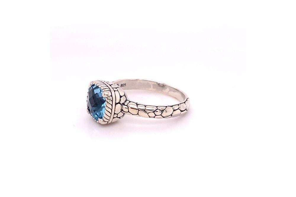 Segara Ring- Blue Topaz