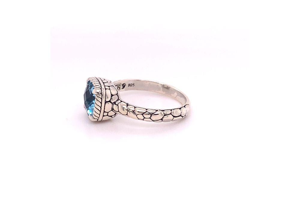 Segara Ring- Blue Topaz
