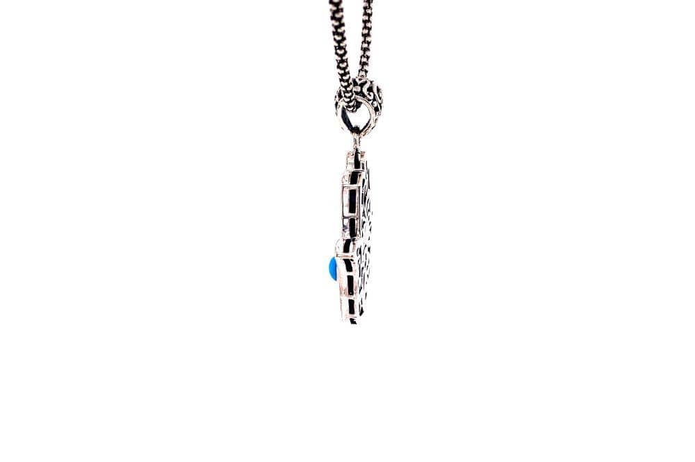 Ruwhi Pendant