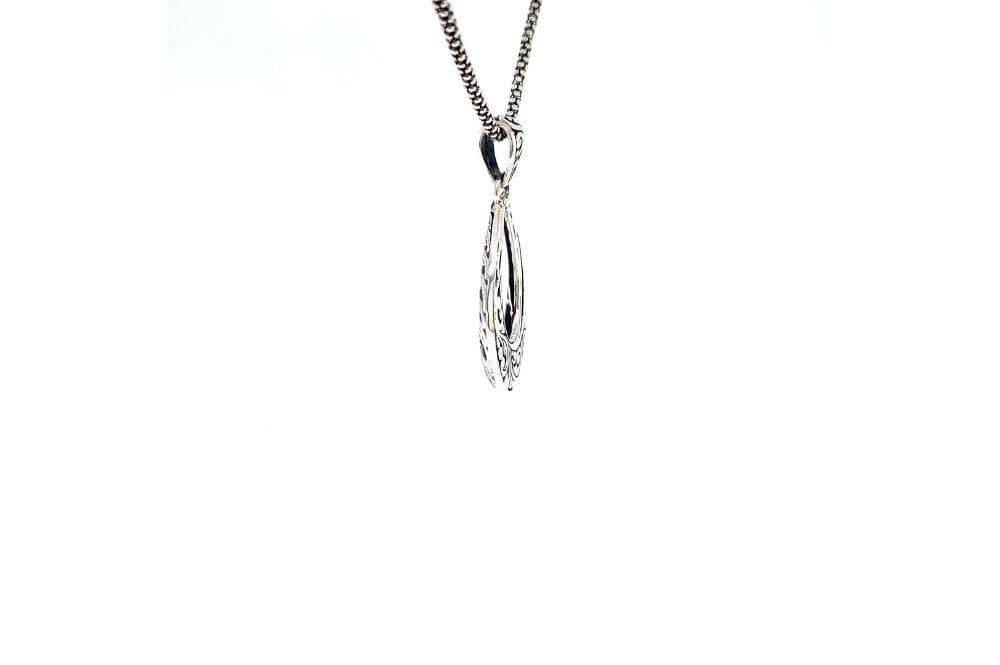 Embrace Pendant- Black Shell