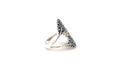 Daun Ring