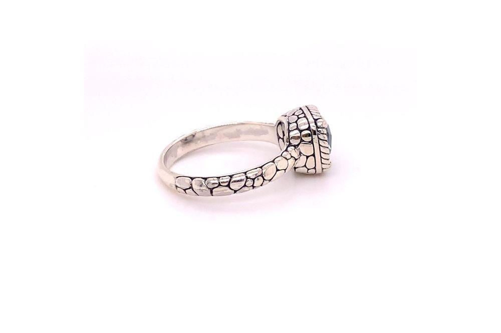 Segara Ring- Blue Topaz