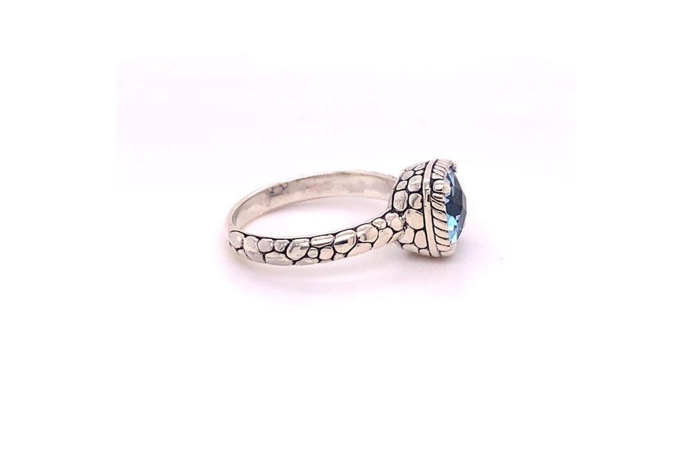Segara Ring- Blue Topaz