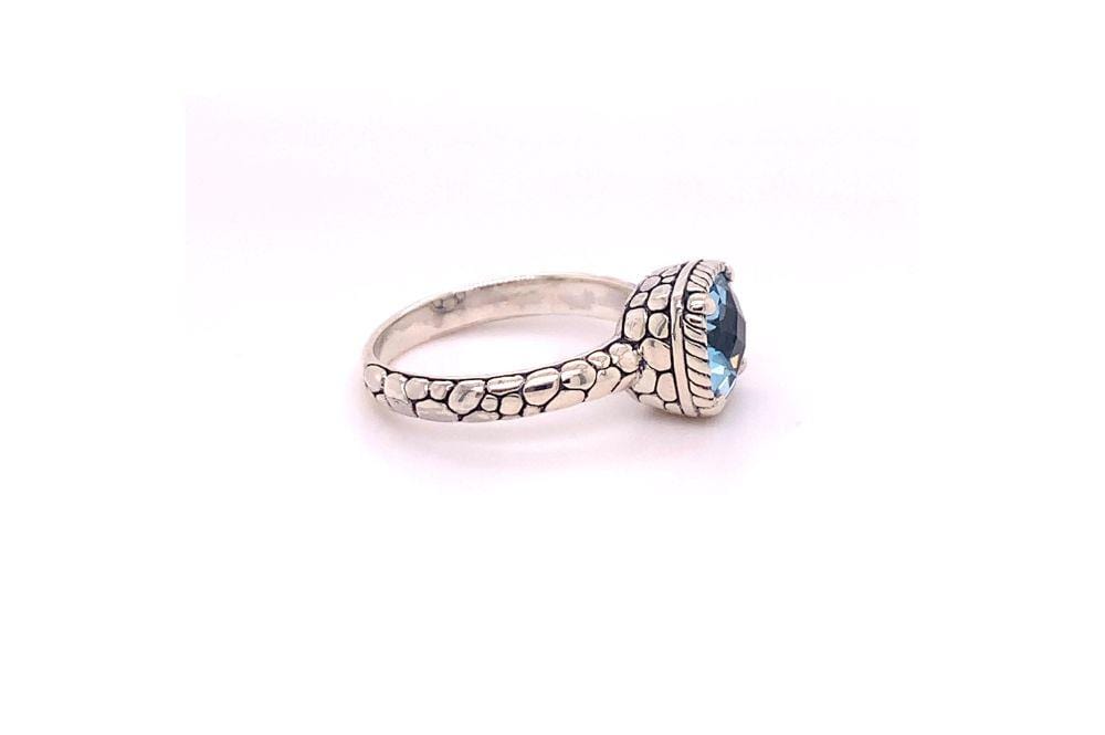 Segara Ring- Blue Topaz