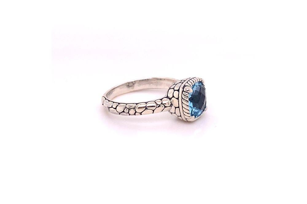 Segara Ring- Blue Topaz