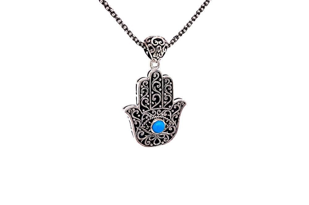 Ruwhi Pendant