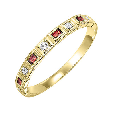 10Kt Yellow Gold Diamond 1/10Ctw & Garnet 1/8Ctw Ring