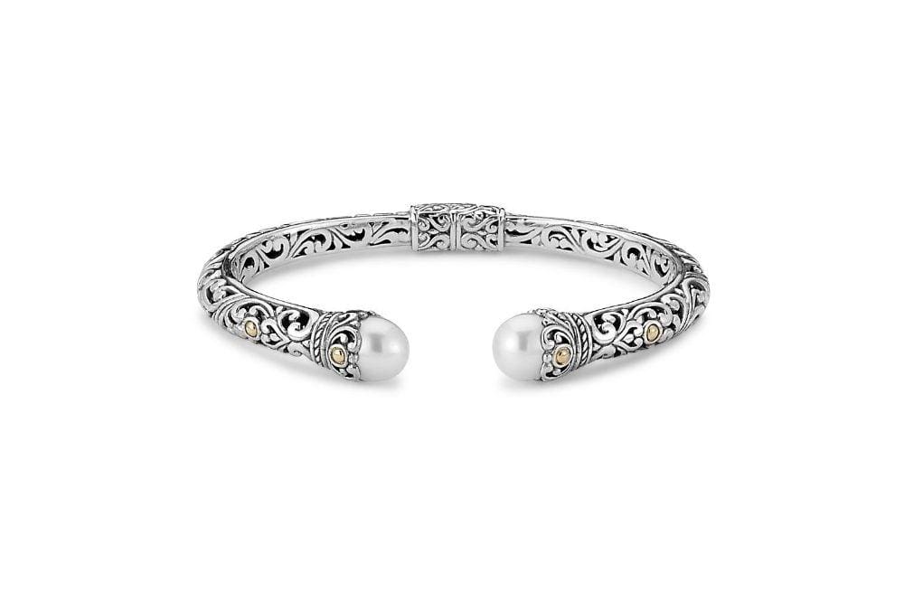Gili Bangle- White Pearl