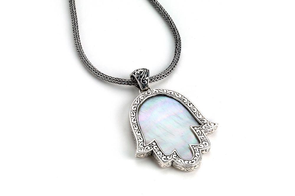 Hamsa Reef Pendant-Mother Of Pearl