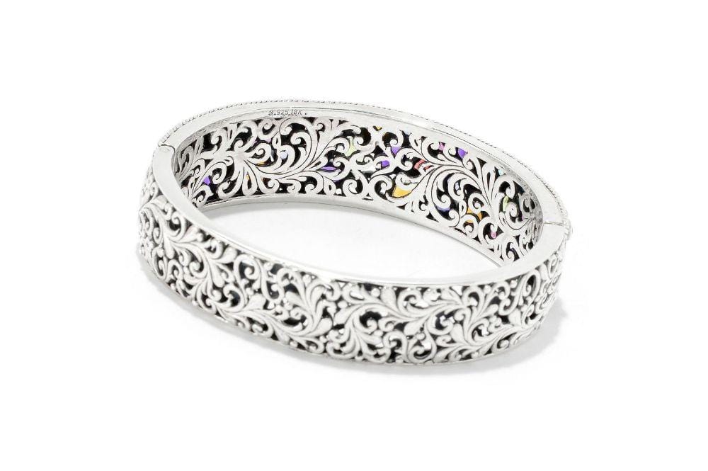 Riviera Bangle