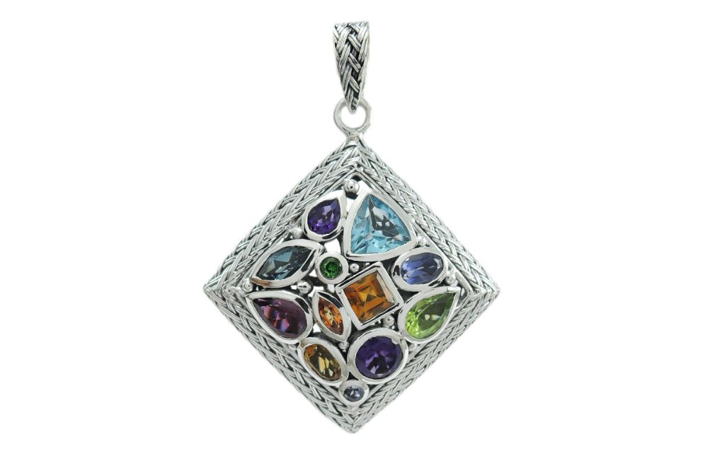 Tenaroh Pendant